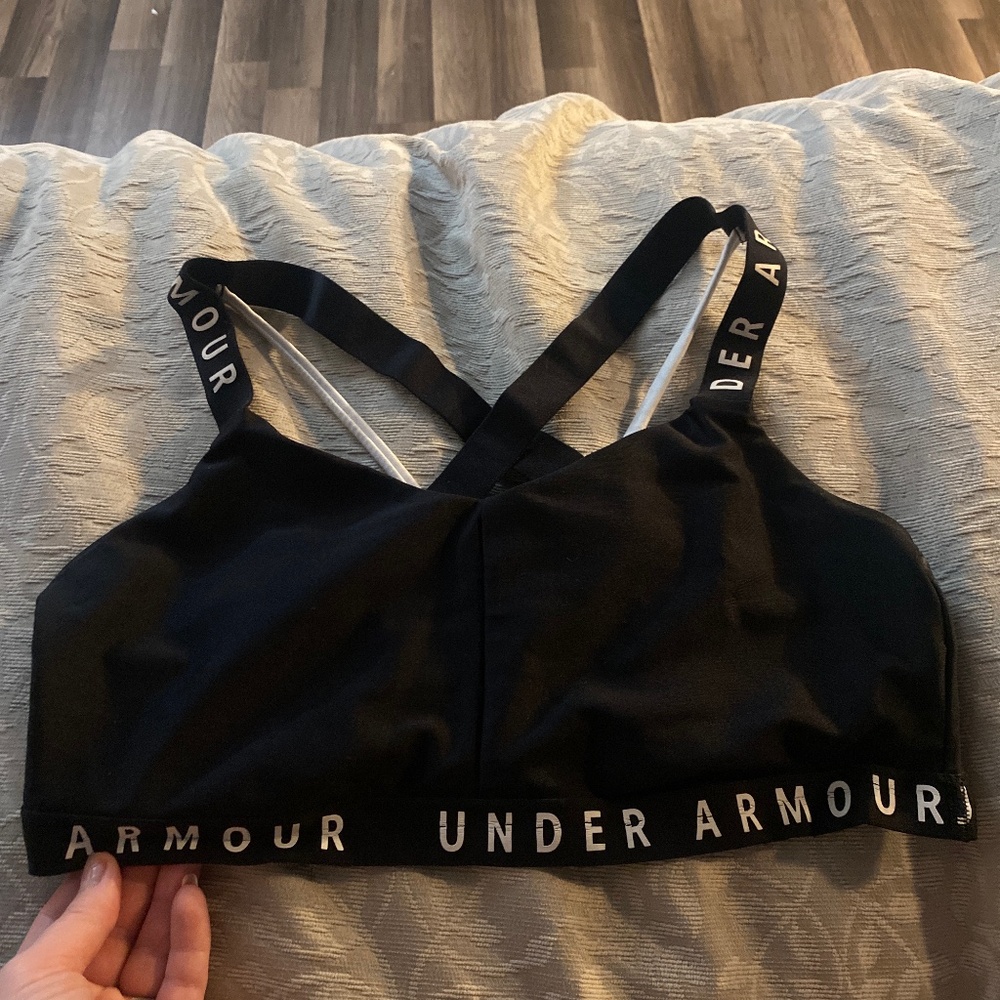 Under Armour Sports Bra sz large